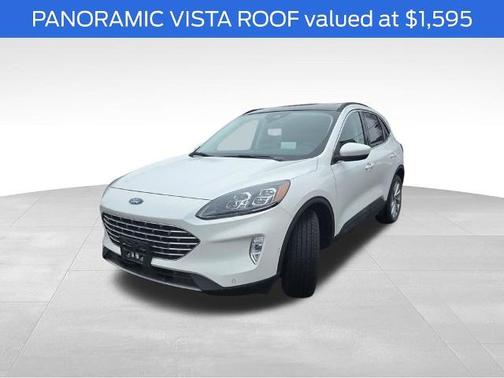 2022 Ford Escape TITANIUM