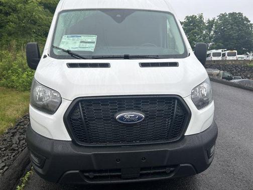 2025 Ford Transit-250 148 WB Medium Roof Cargo