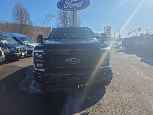 2025 Ford F-250 Lariat