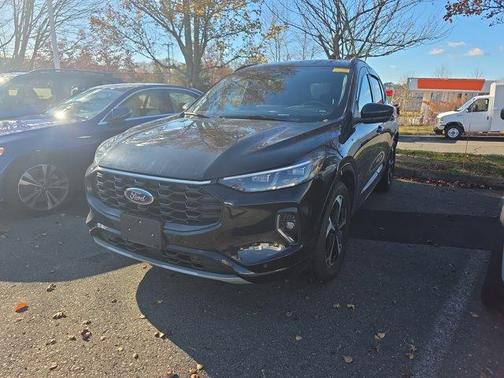 2023 Ford Escape ST-Line Elite