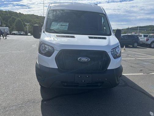 2025 Ford Transit-250 148 WB Medium Roof Cargo