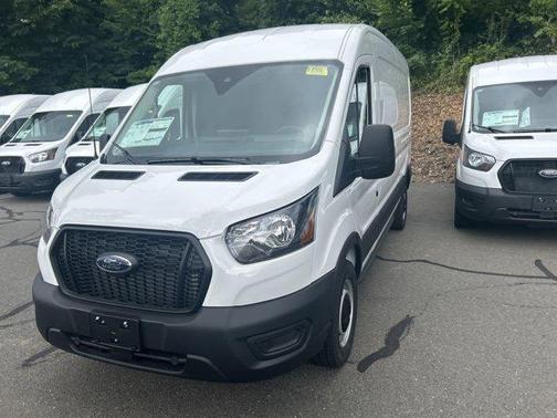 2025 Ford Transit-250 148 WB Medium Roof Cargo