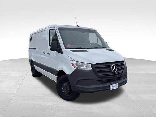 2024 Mercedes-Benz Sprinter 3500 144 WB Standard Roof Cargo