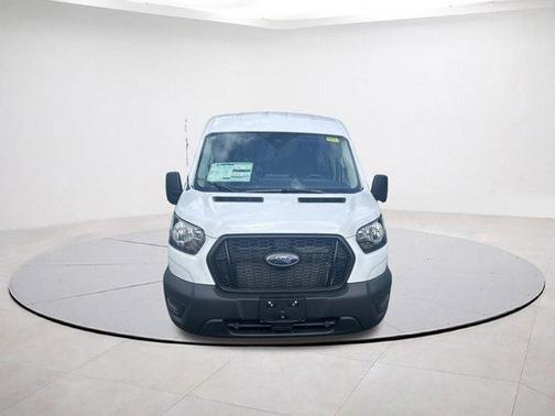 2025 Ford Transit-250 148 WB Medium Roof Cargo