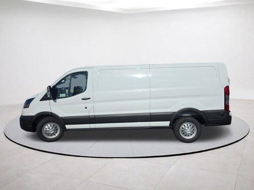 2025 Ford Transit-350 