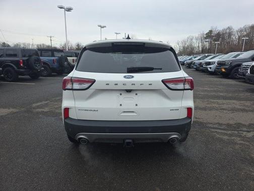 2022 Ford Escape Titanium