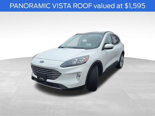 2022 Ford Escape Titanium