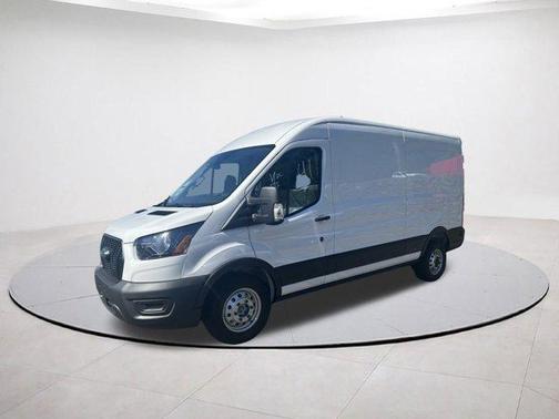 2025 Ford Transit-250 148 WB Medium Roof Cargo
