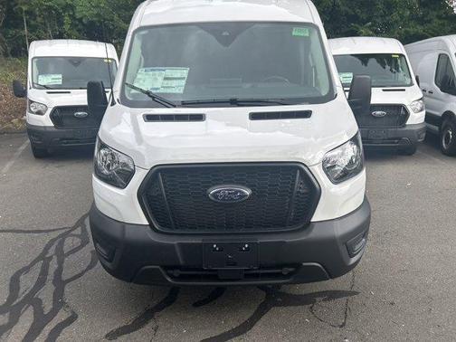 2025 Ford Transit-250 148 WB Medium Roof Cargo