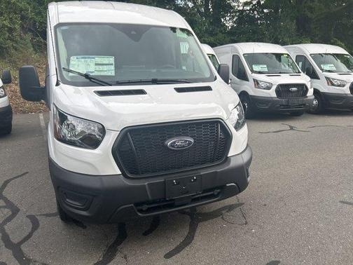 2025 Ford Transit-250 148 WB Medium Roof Cargo