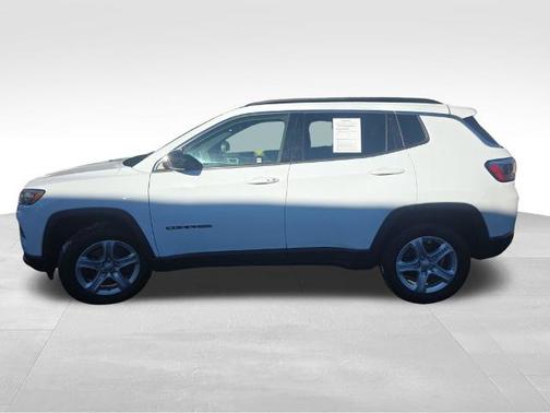 2023 Jeep Compass LATITUDE