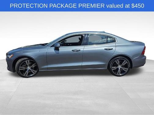 Gray Metallic 2020 Volvo S60 T6 INSCRIPTION