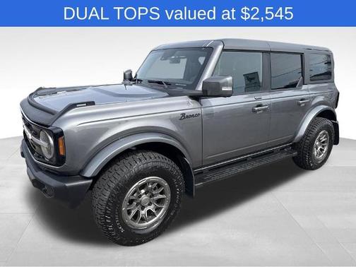 CARBONIZED GRAY METALLIC 2023 Ford Bronco OUTER BANKS