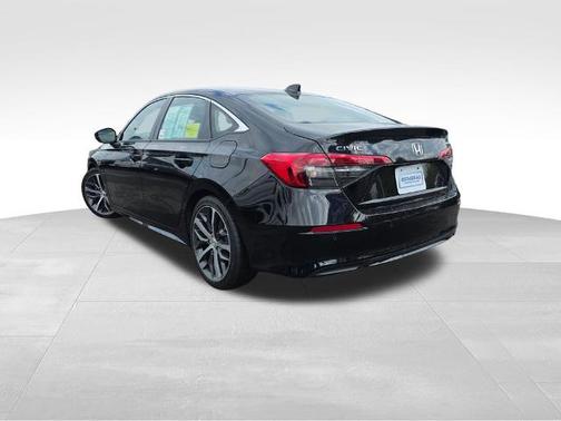 Crystal Black Pearl 2024 Honda Civic TOURING