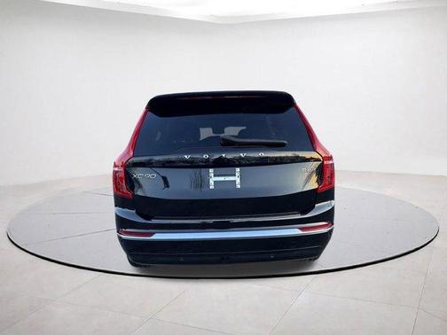 2023 Volvo XC90 B6 Plus 6-Seater