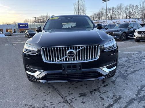 2023 Volvo XC90 B6 Plus 6-Seater