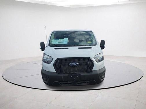 2025 Ford Transit-350 