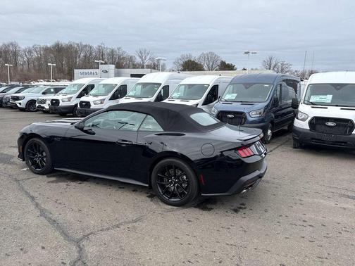 2025 Ford Mustang GT Premium