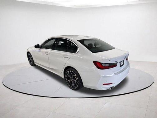 2025 BMW 330 i xDrive