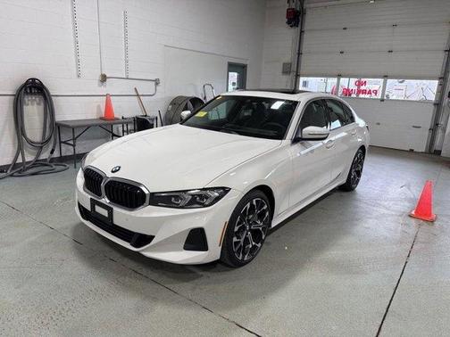 2025 BMW 330 i xDrive