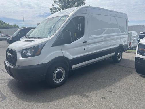 2025 Ford Transit-250 148 WB Medium Roof Cargo