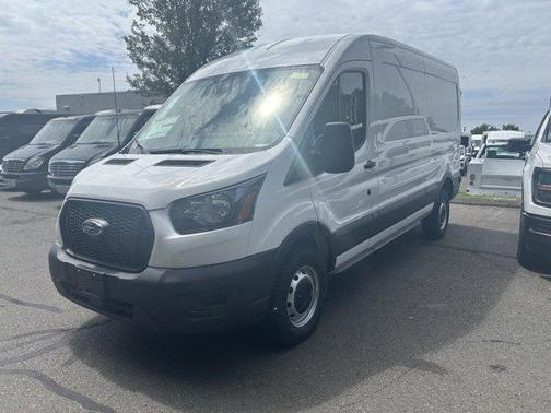 2025 Ford Transit-250 148 WB Medium Roof Cargo