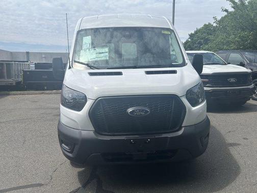2025 Ford Transit-250 148 WB Medium Roof Cargo