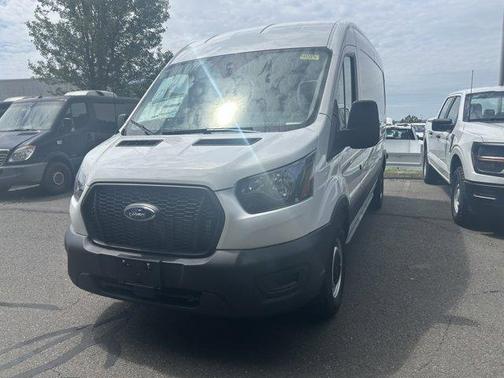 2025 Ford Transit-250 148 WB Medium Roof Cargo
