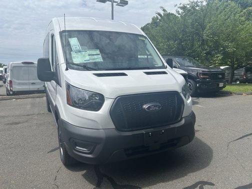 2025 Ford Transit-250 148 WB Medium Roof Cargo