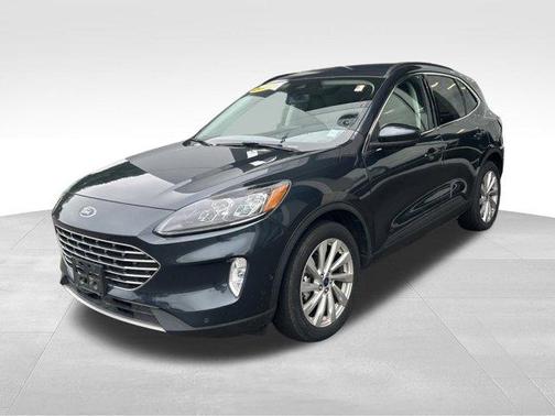 2022 Ford Escape Titanium Hybrid