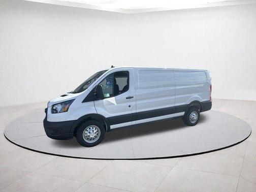 2025 Ford Transit-250 