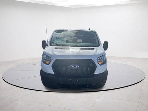2025 Ford Transit-250 