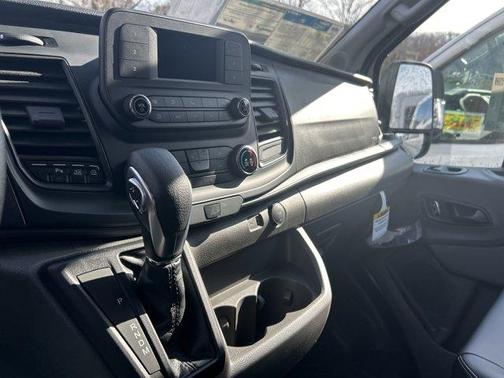 2025 Ford Transit-250 148 WB Medium Roof Cargo
