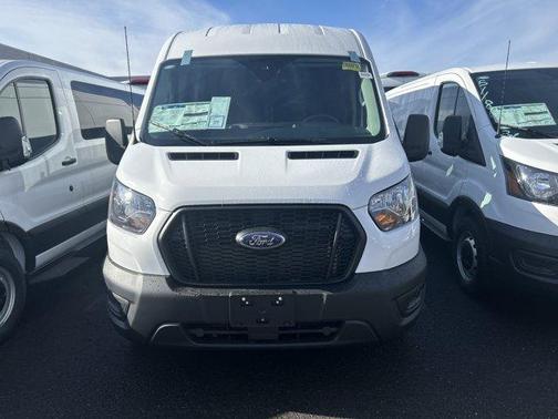2025 Ford Transit-250 148 WB Medium Roof Cargo
