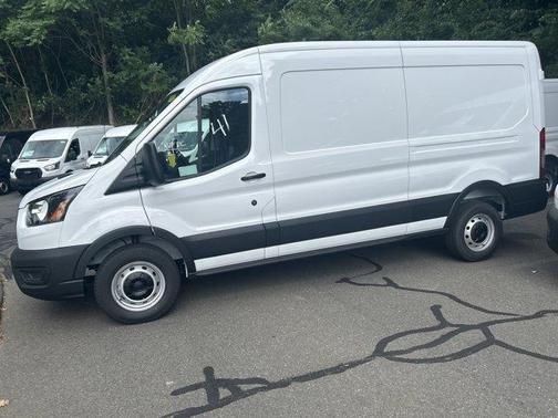 2025 Ford Transit-250 148 WB Medium Roof Cargo