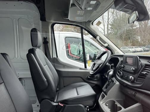 2025 Ford Transit-250 148 WB Medium Roof Cargo