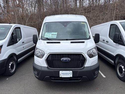 2025 Ford Transit-250 148 WB Medium Roof Cargo