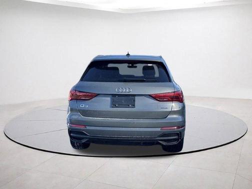 2024 Audi Q3 45 S line Premium