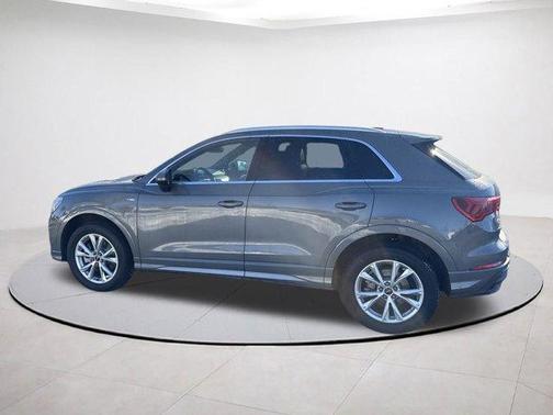 2024 Audi Q3 45 S line Premium