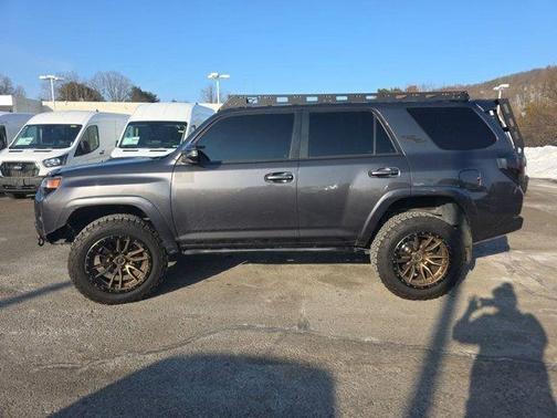 2018 Toyota 4Runner Sport