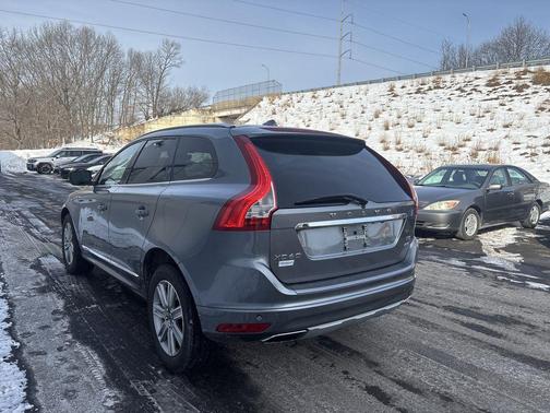 2017 Volvo XC60 T5 Inscription