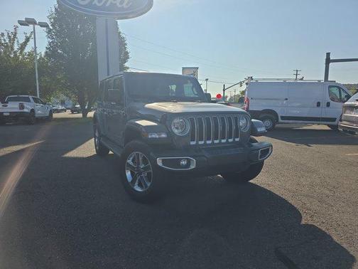 2020 Jeep Wrangler Unlimited Sahara