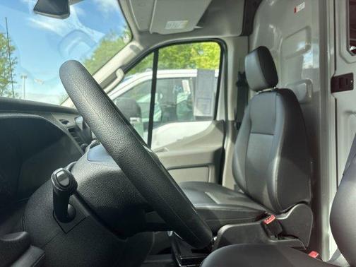 2025 Ford Transit-250 148 WB Medium Roof Cargo