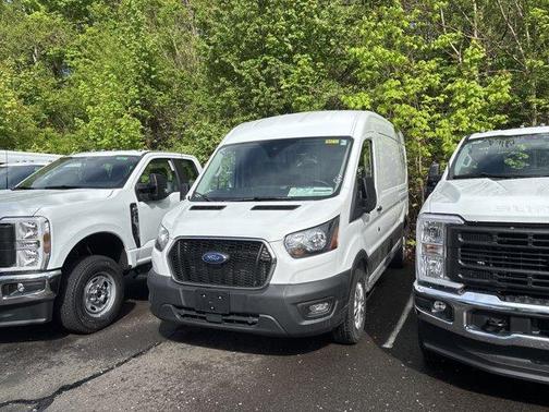 2025 Ford Transit-250 148 WB Medium Roof Cargo