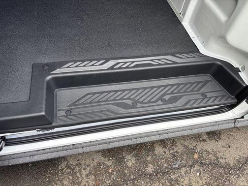 2025 Ford Transit-250 148 WB Medium Roof Cargo