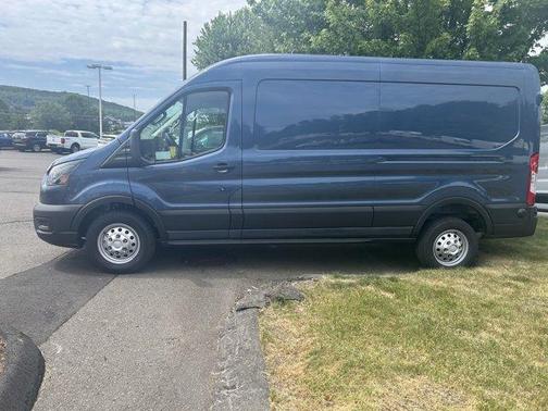 2025 Ford Transit-250 148 WB Medium Roof Cargo