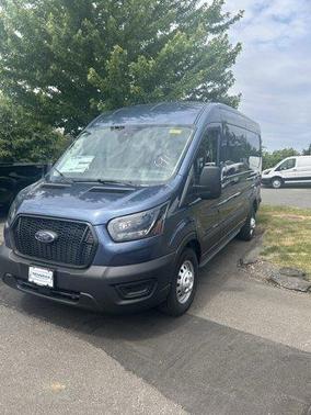 2025 Ford Transit-250 148 WB Medium Roof Cargo
