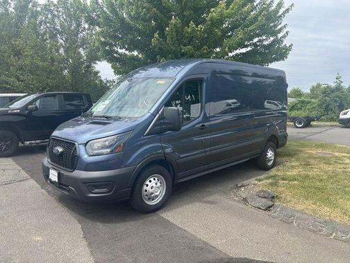 2025 Ford Transit-250 148 WB Medium Roof Cargo