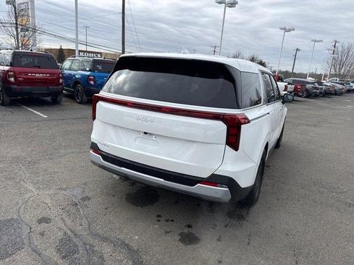 2025 Kia Carnival LXS