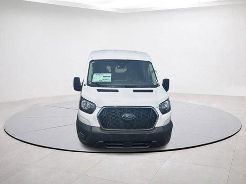 2025 Ford Transit-250 148 WB Medium Roof Cargo